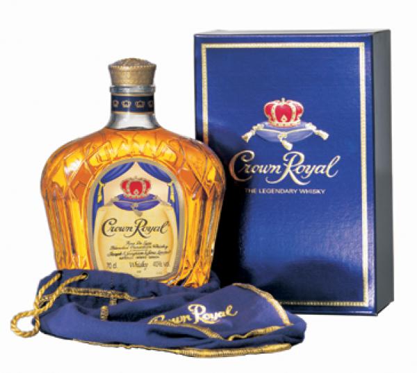 Crown Royal Blended Canadian Whisky 40 % vol.